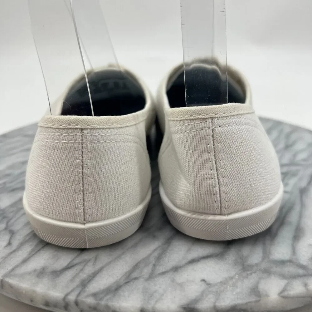 Time and Tru Disney Best Day Ever Sneaker Women 10 White Canvas Laceless Low Top